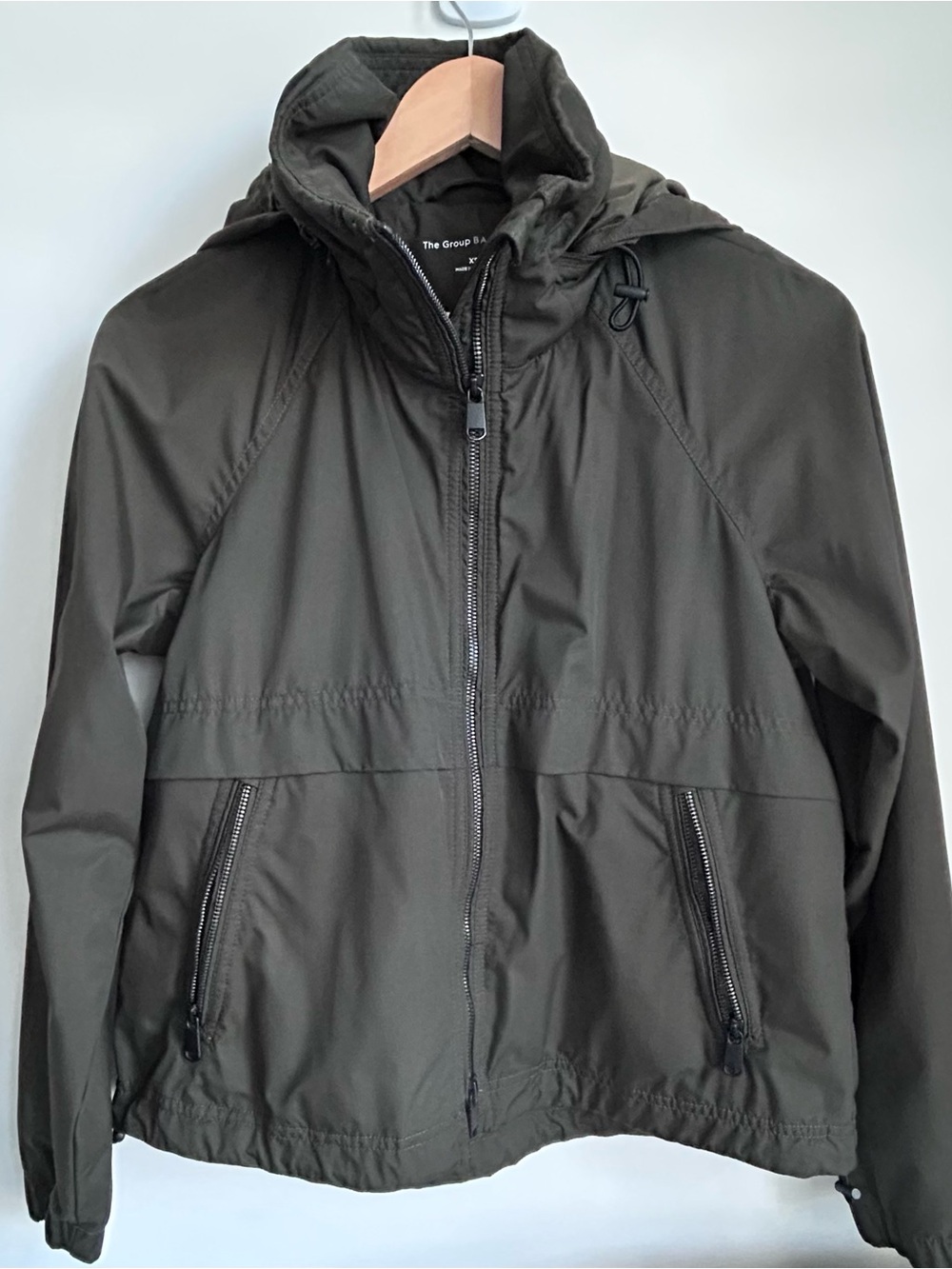 Aritzia The Group BABATON  Lightweight Anorak Jacket - Dark Green
